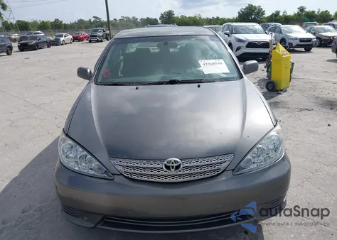 2005 Toyota Camry Le z USA, uszkodzony, nr VIN 4T1BE32K35U978160